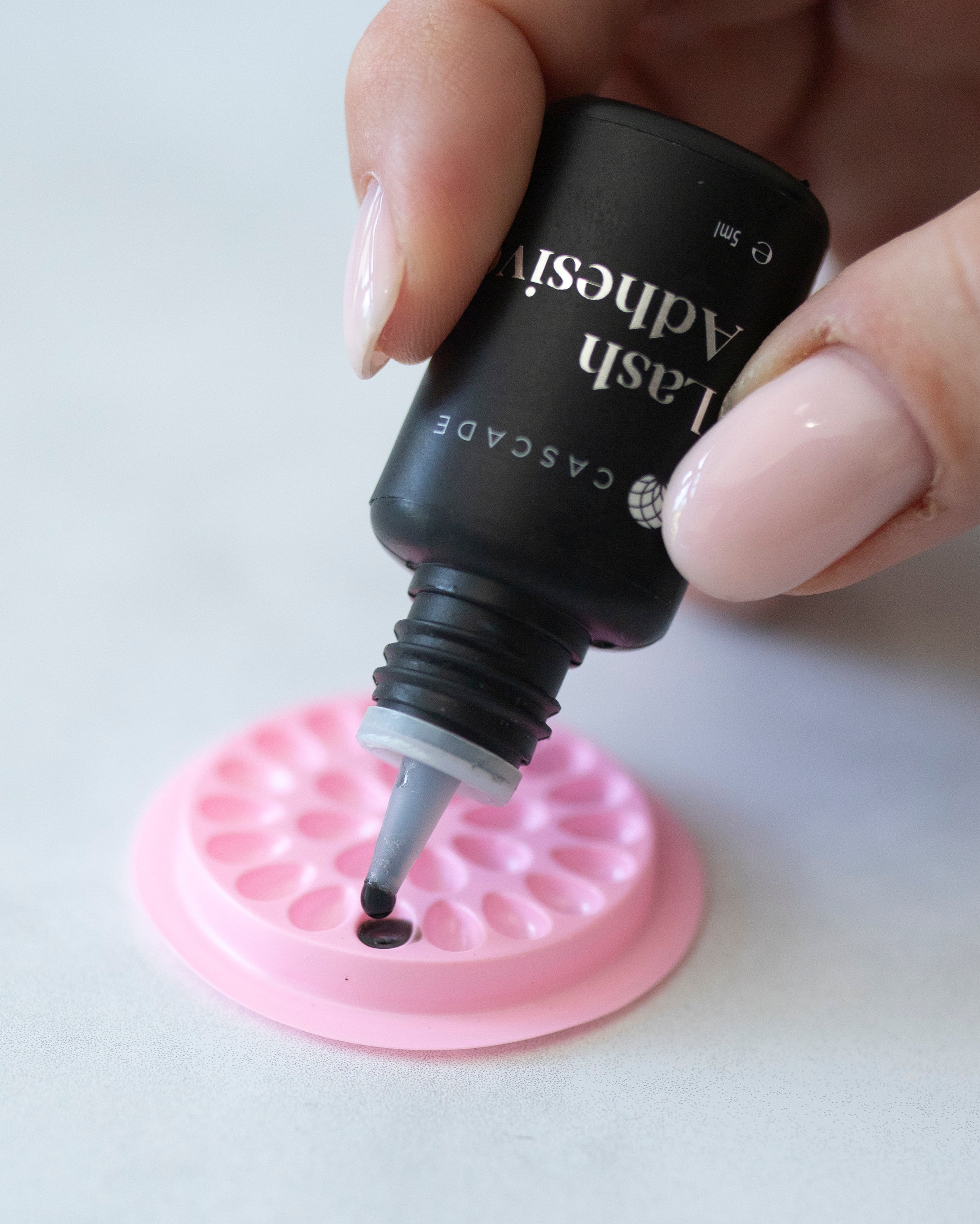 Lash Adhesive